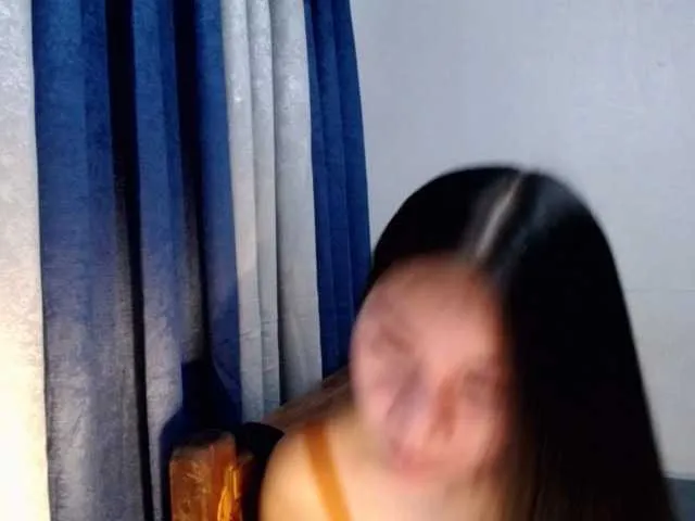 Live sex webcam photo for Kimjee #277617176