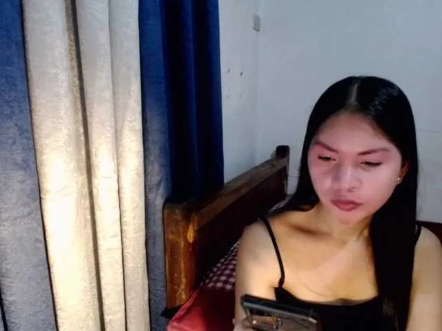 Live sex webcam photo for Kimjee #277830354