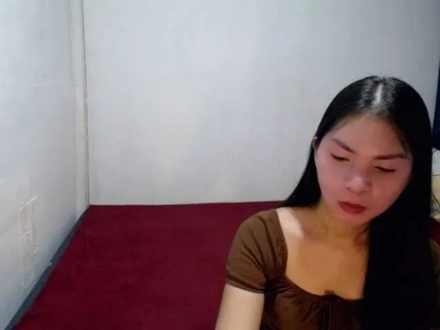 Live sex webcam photo for Kimjee #278089351