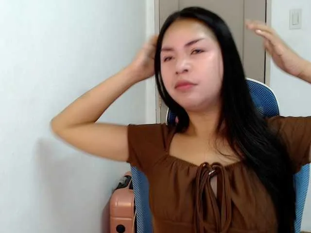 Live sex webcam photo for Kimjee #290232039
