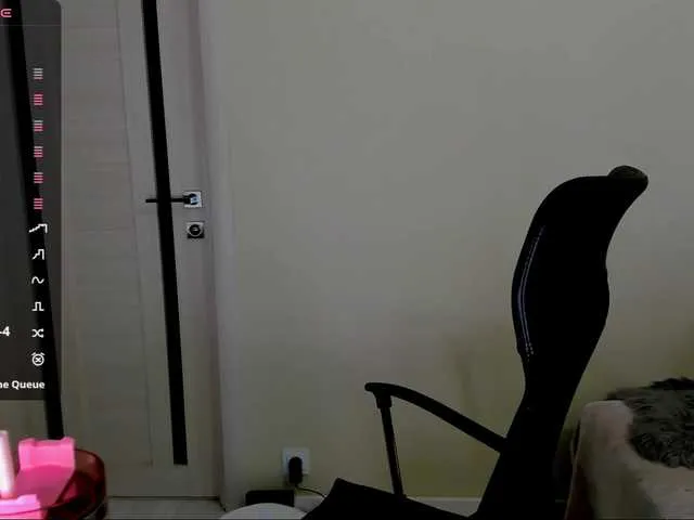 Live sex webcam photo for Kimmber #292094292