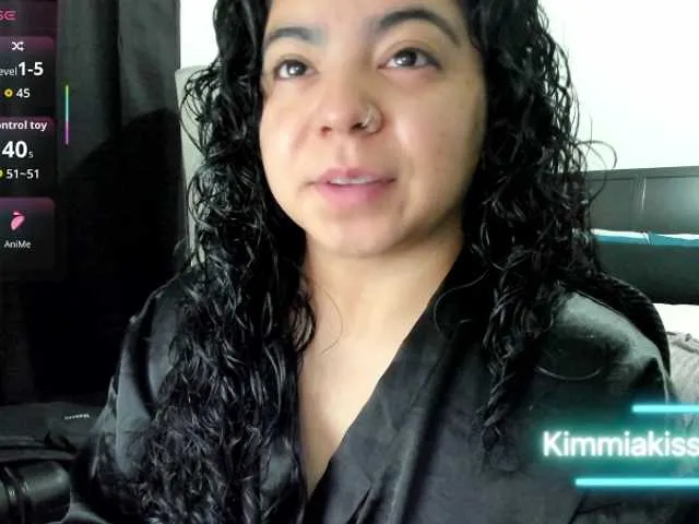 Live sex webcam photo for Kimmiakiss22 #291785715