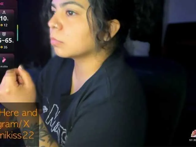 Live sex webcam photo for Kimmiakiss22 #292125129