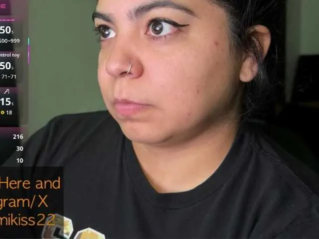 Live sex webcam photo for Kimmiakiss22 #292192707