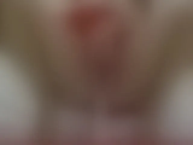 Live sex webcam photo for Kimmmmis #294075111