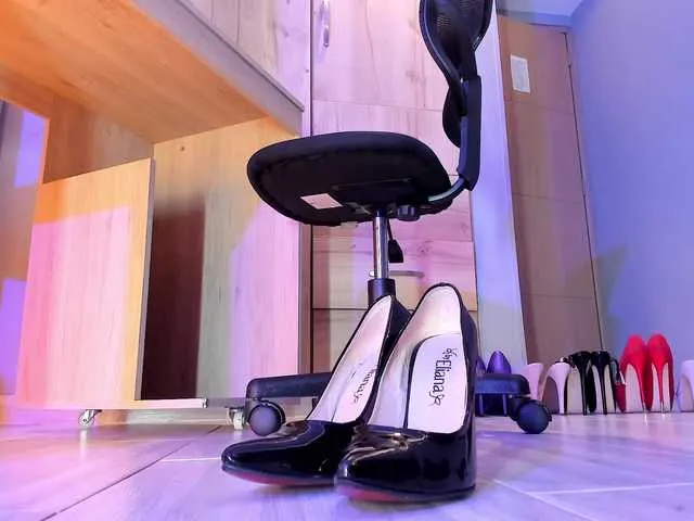 Live sex webcam photo for kimmroggerr #285287250