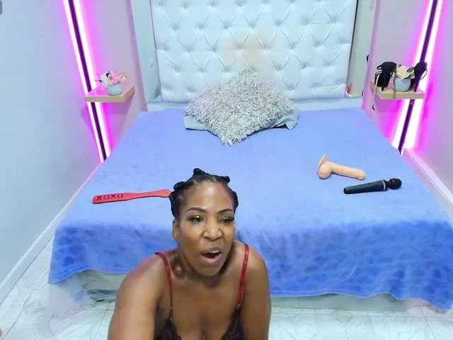 Live sex webcam photo for Kimmturner #291882852