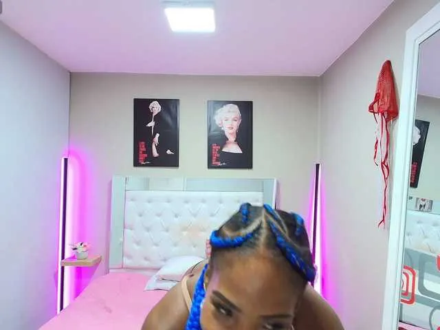 Live sex webcam photo for Kimmturner #291977114