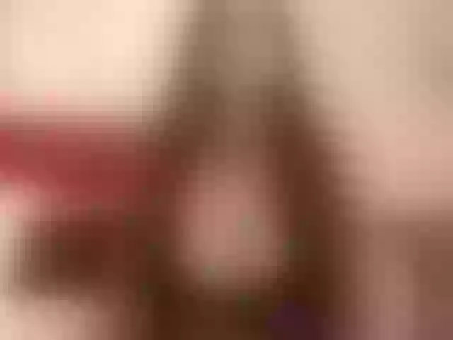 Live sex webcam photo for KimmyTails #274639575