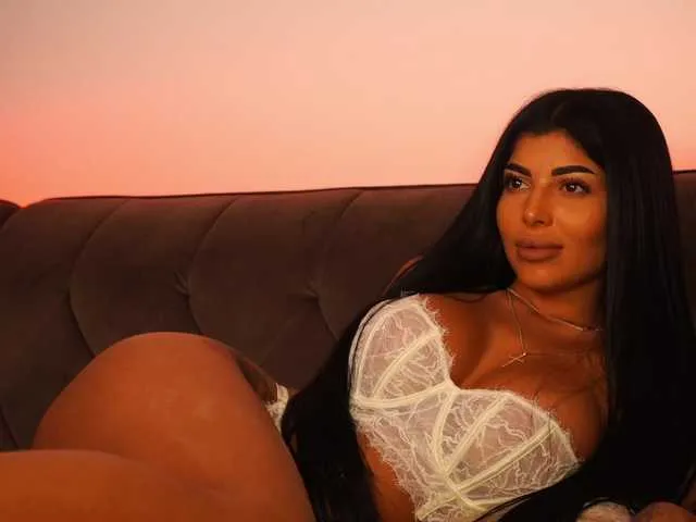 Live sex webcam photo for KimyBroox #294049249