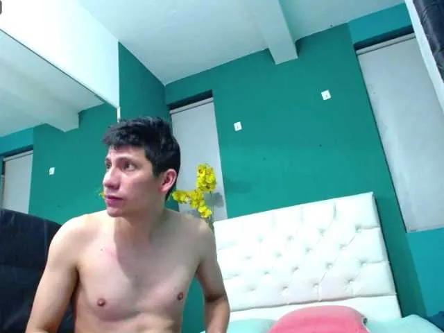 Live sex webcam photo for Kinder-Ortiz #275920019