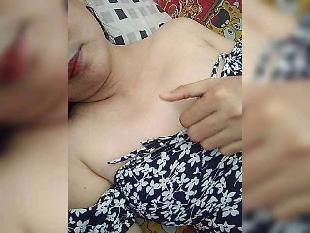 Live sex webcam photo for Kindheart2 #273938359