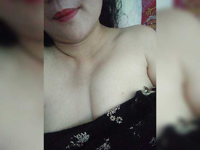 Live sex webcam photo for Kindheart2 #274155171