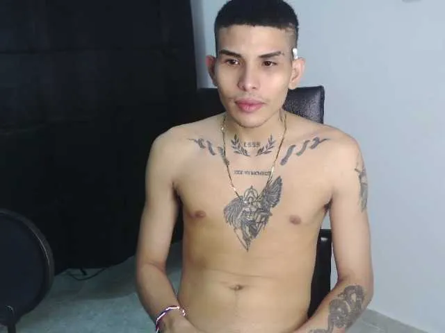 Live sex webcam photo for King-Findom #290296712