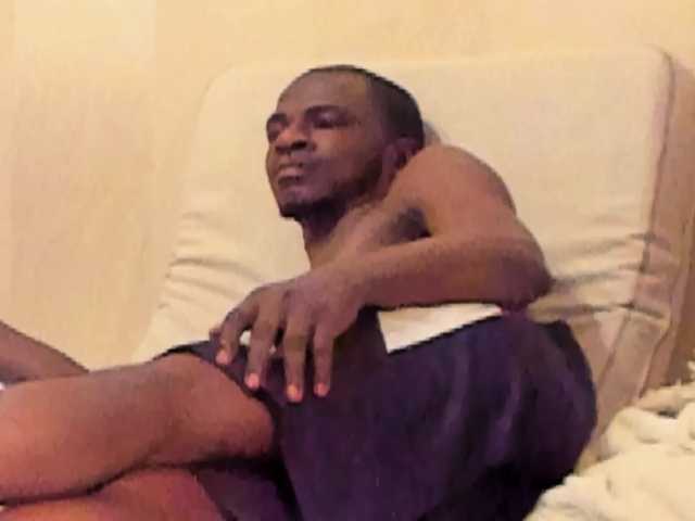 Live sex webcam photo for KingLongman #273172732