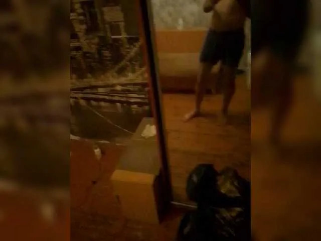 Live sex webcam photo for KingMstr2634 #278167002