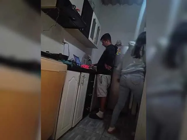 Live sex webcam photo for Kingofqueen23 #291264472