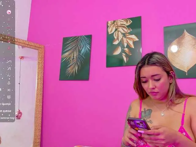 Live sex webcam photo for Kinky-Madisson #291408174