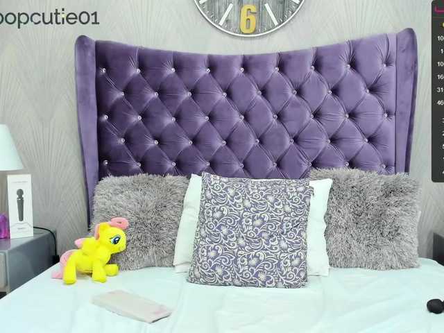 Live sex webcam photo for Kinky-World #272340756