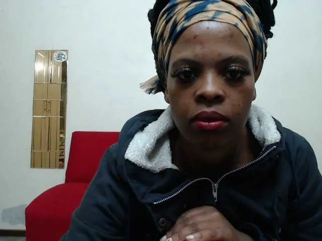 Live sex webcam photo for KinkyAshley95 #274131995