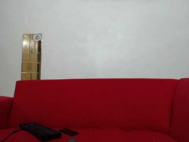 Live sex webcam photo for KinkyAshley95 #274276228