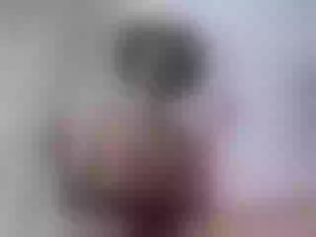 Live sex webcam photo for KinkyCutie #291571042