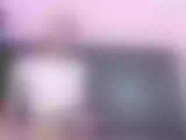 Live sex webcam photo for KinkyCutie #291741345