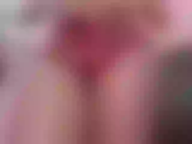 Live sex webcam photo for KinkyCutie #291942738