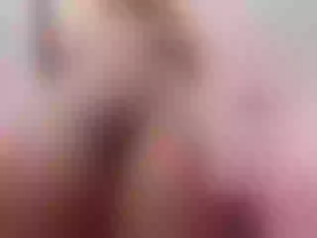 Live sex webcam photo for KinkyCutie #291998481