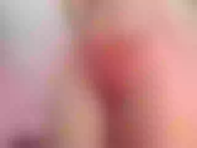 Live sex webcam photo for KinkyCutie #292191289