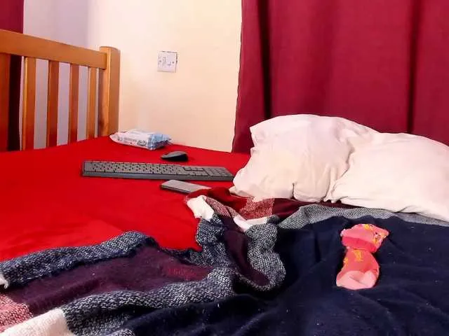 Live sex webcam photo for KinkyEbony #273645256