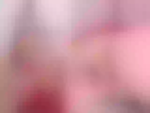 Live sex webcam photo for KinkyKaroline #274598464