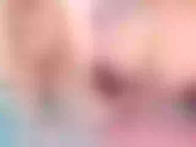 Live sex webcam photo for KinkyKaroline #274642835