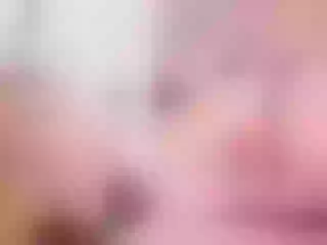 Live sex webcam photo for KinkyKaroline #275154115