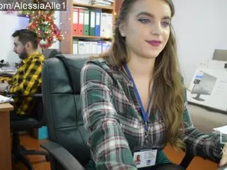 Live sex webcam photo for KinkyOffice #198120108