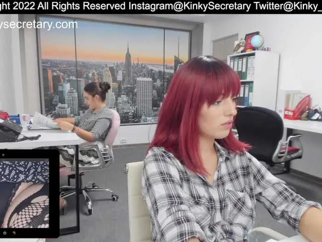 Live sex webcam photo for KinkyOffice #274220107