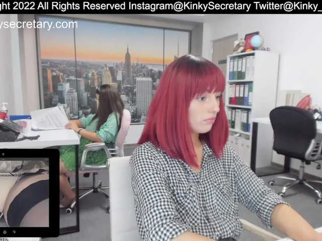Live sex webcam photo for KinkyOffice #274237687