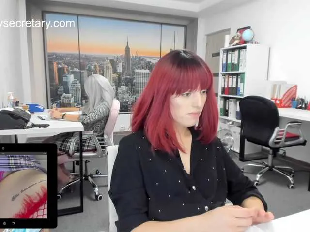 Live sex webcam photo for KinkyOffice #274318883