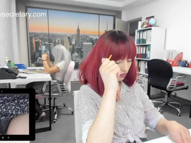 Live sex webcam photo for KinkyOffice #274329725