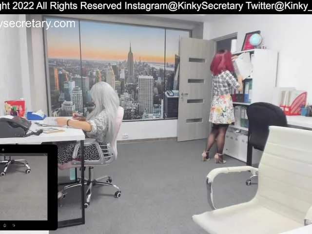 Live sex webcam photo for KinkyOffice #274411657