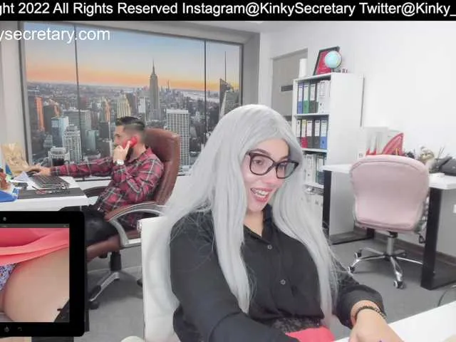 Live sex webcam photo for KinkyOffice #274665298