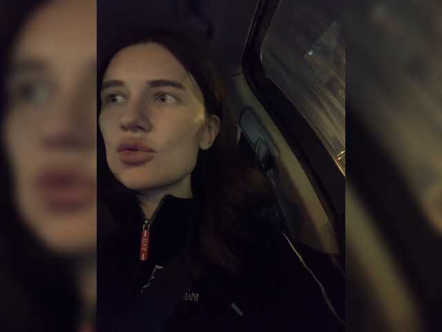 Live sex webcam photo for KirLove1 #272412140