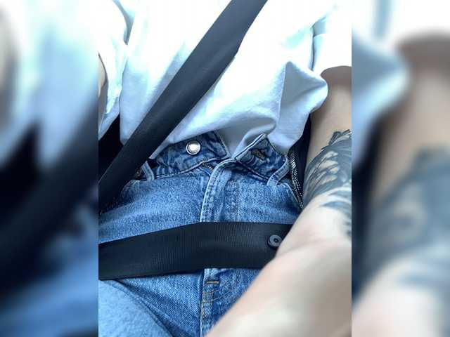 Live sex webcam photo for KirLove1 #272422337