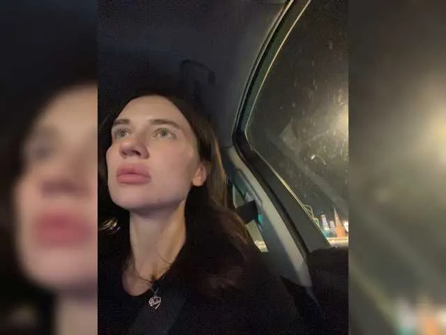 Live sex webcam photo for KirLove1 #272541728