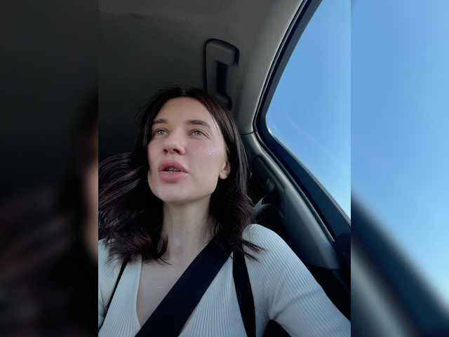 Live sex webcam photo for KirLove1 #272733496