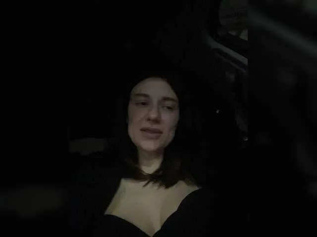 Live sex webcam photo for KirLove1 #272900623