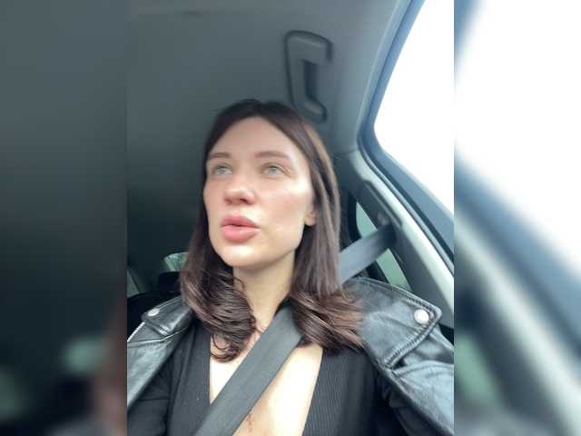 Live sex webcam photo for KirLove1 #273051461