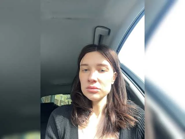 Live sex webcam photo for KirLove1 #273097302