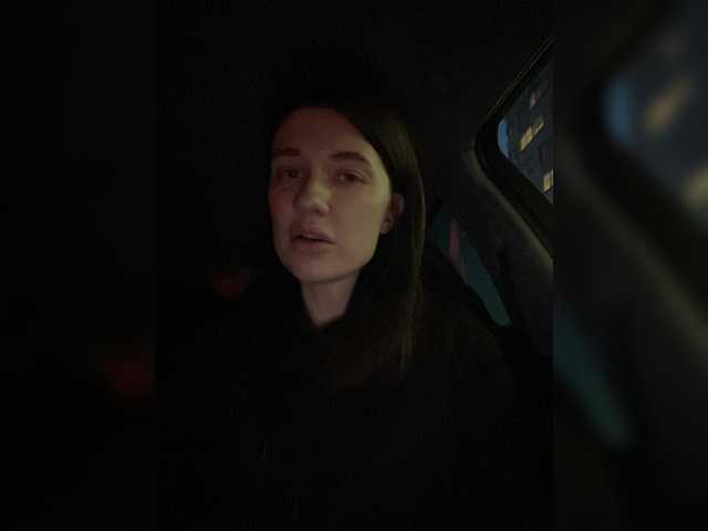 Live sex webcam photo for KirLove1 #273315631