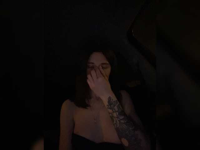 Live sex webcam photo for KirLove1 #273332365